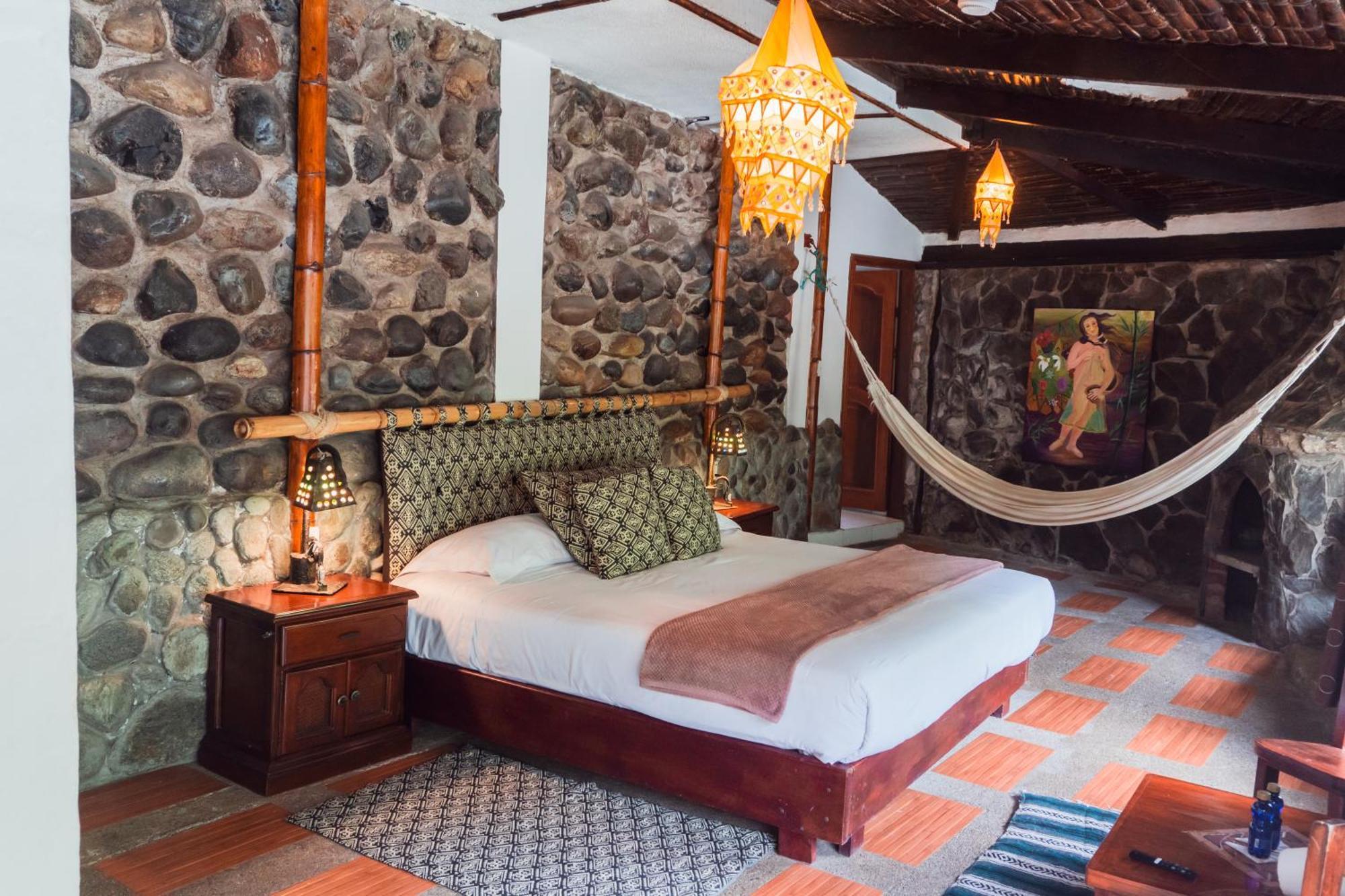 Spa Hosteria Miramelindo Río Verde Exteriör bild